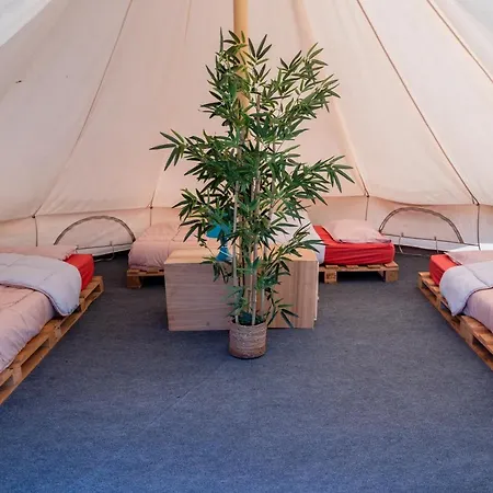 Oyambre Surf Camp Los Llaos