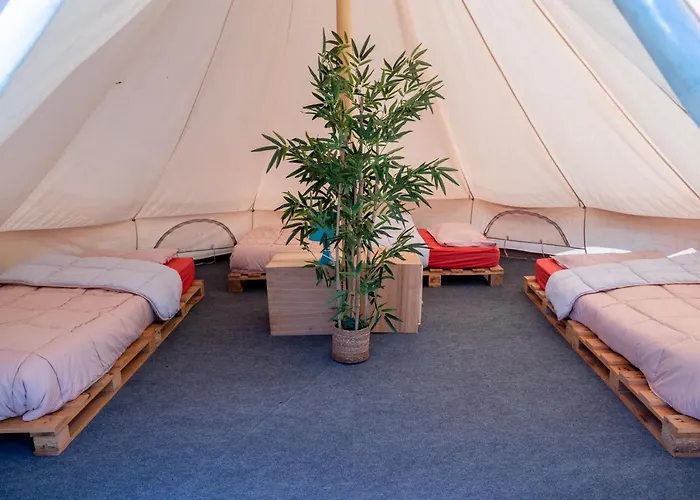 Oyambre Surf Camp Los Llaos