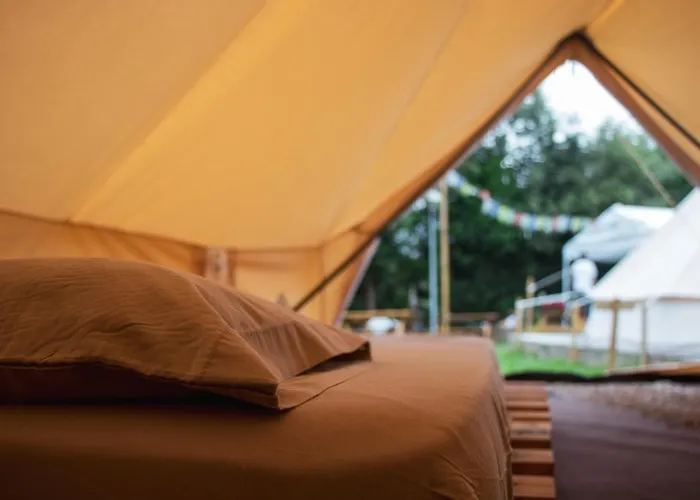 Oyambre Surf Camp Hotel