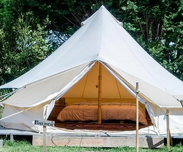 Oyambre Surf Camp * Los Llaos