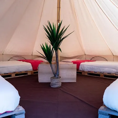 خيمة فخمة Oyambre Surf Camp *