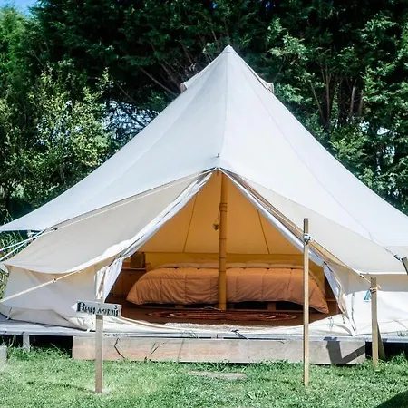 Oyambre Surf Camp * Los Llaos