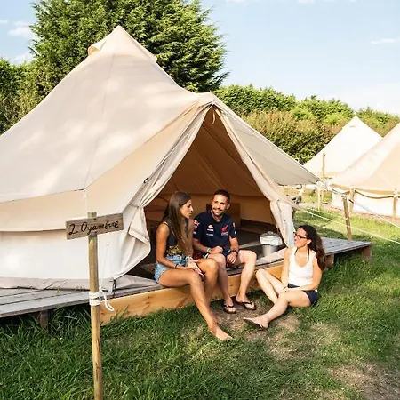 호텔 Oyambre Surf Camp Los Llaos