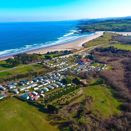 Hotel Oyambre Surf Camp